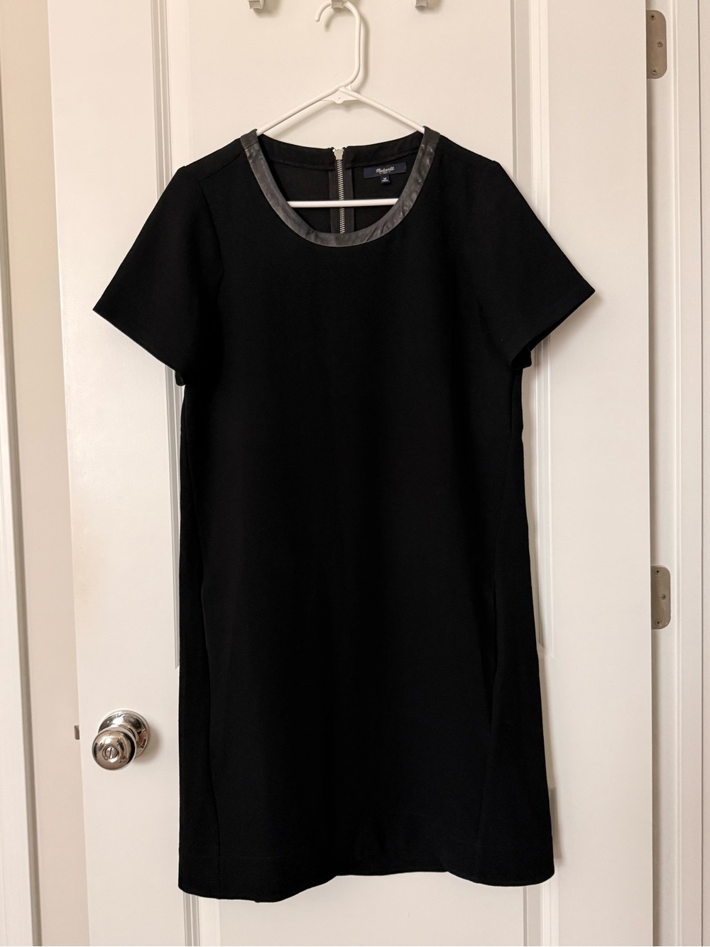 Ann Taylor Black Short-Sleeve Shift Dress with Gray Trim